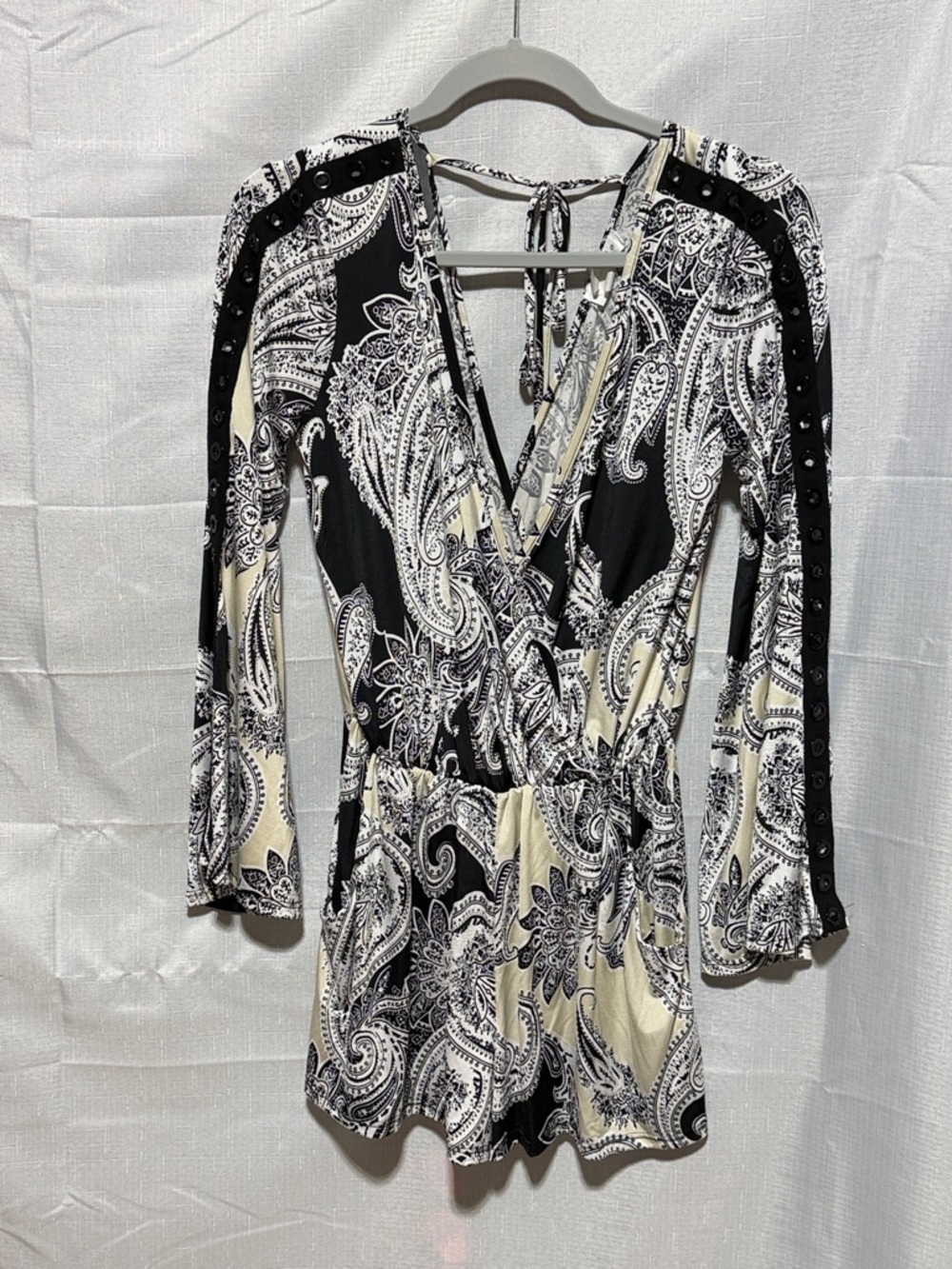 Ariella Long Sleeve Romper EUC